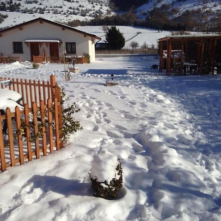 La Collina Di Peppino Bed & Breakfast Trasacco Room photo