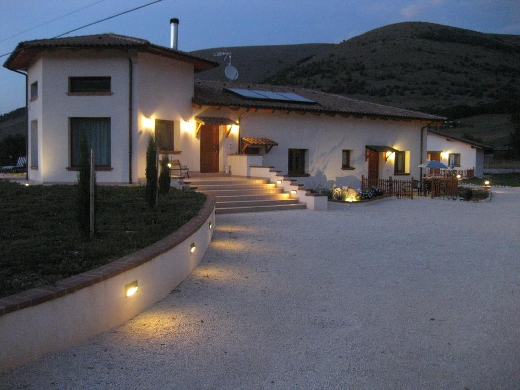 La Collina Di Peppino Bed & Breakfast Trasacco Exterior photo